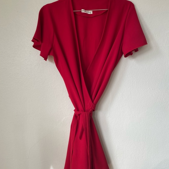 Designer Mini Red Wrap Dress size M - Picture 4 of 7